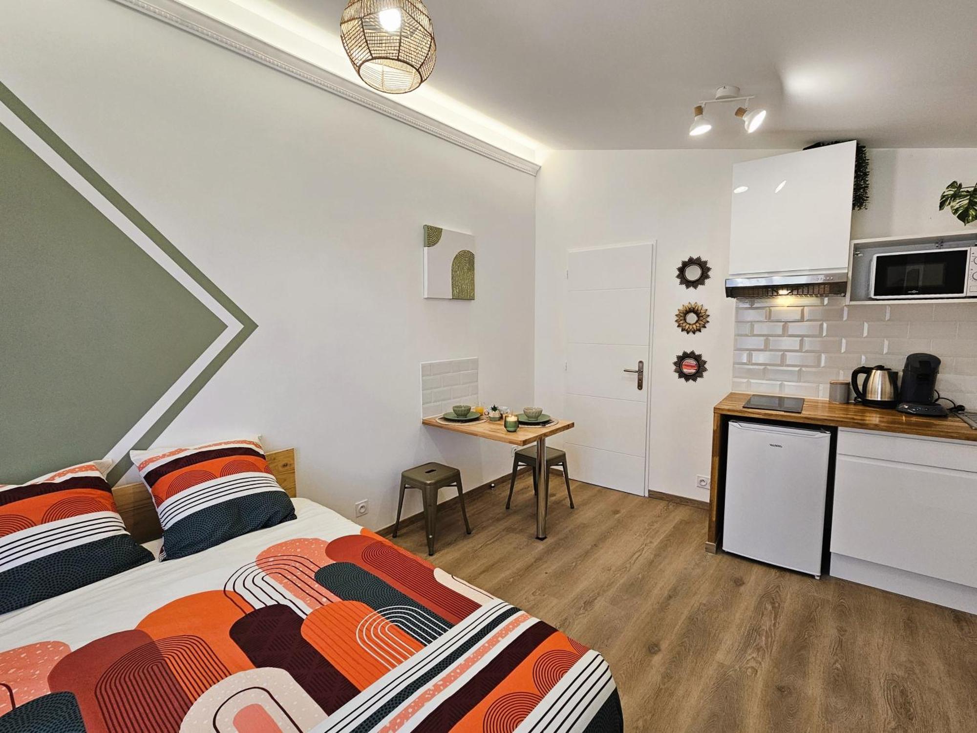Tout Confort ! Ville, Climatisation, Parking, Wifi, Calme, Tv Carcassonne Exterior foto