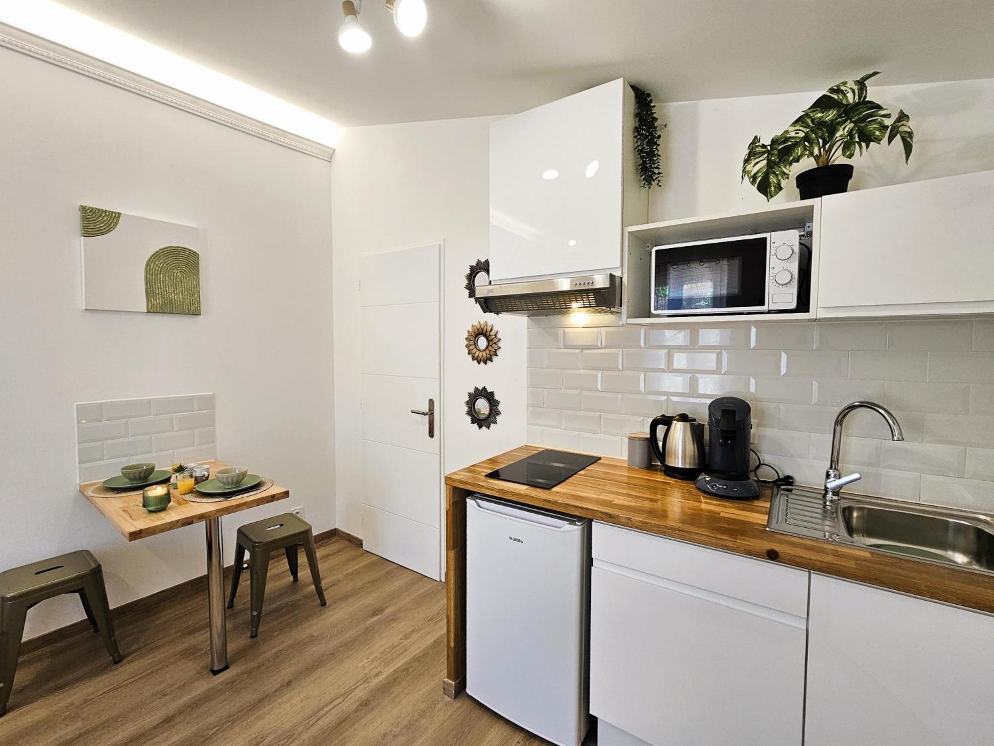 Tout Confort ! Ville, Climatisation, Parking, Wifi, Calme, Tv Carcassonne Exterior foto